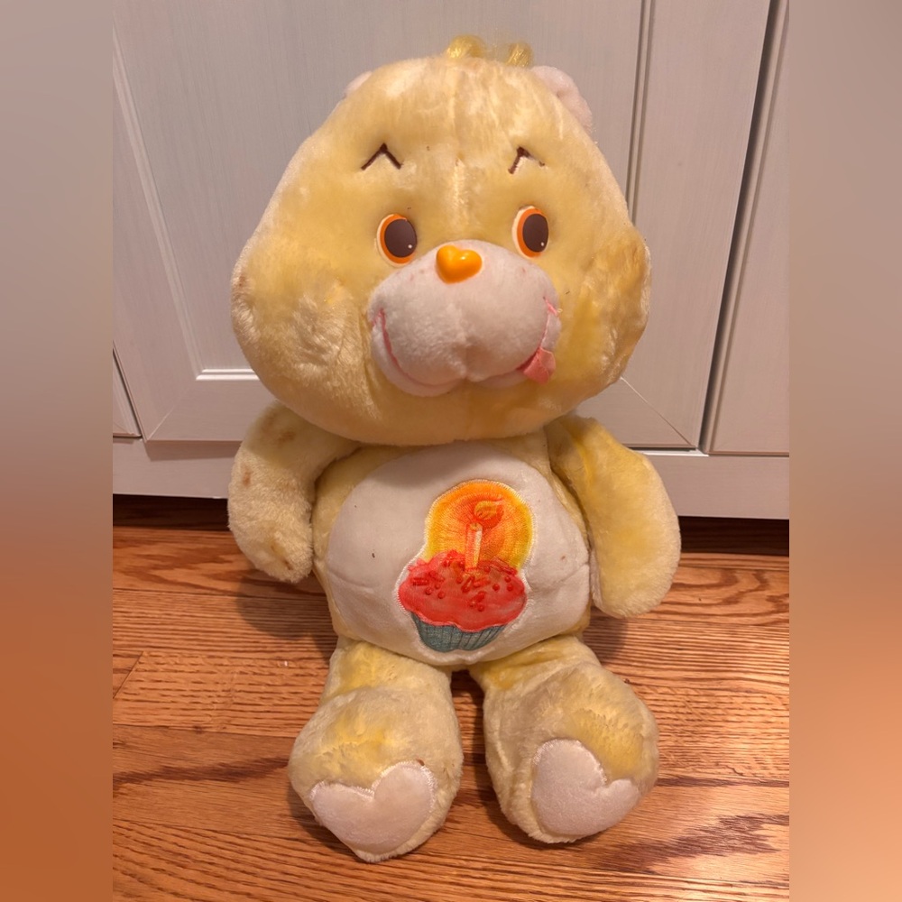 1983 Care Bear Birthday Bear vintage